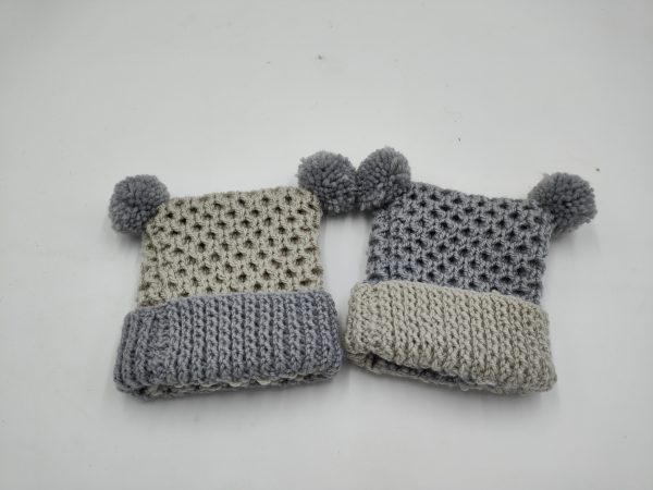 Square pom-pom hat - Image 4