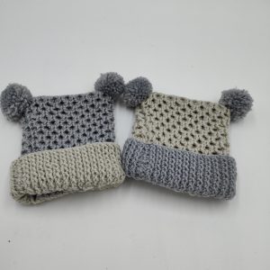Square pom-pom hat