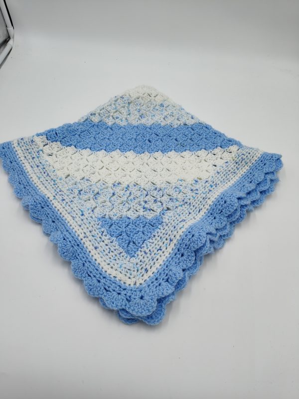 lovely three toned blanket - Image 2