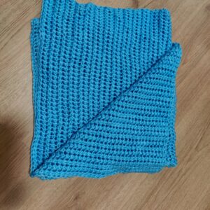 solid coloured blanket
